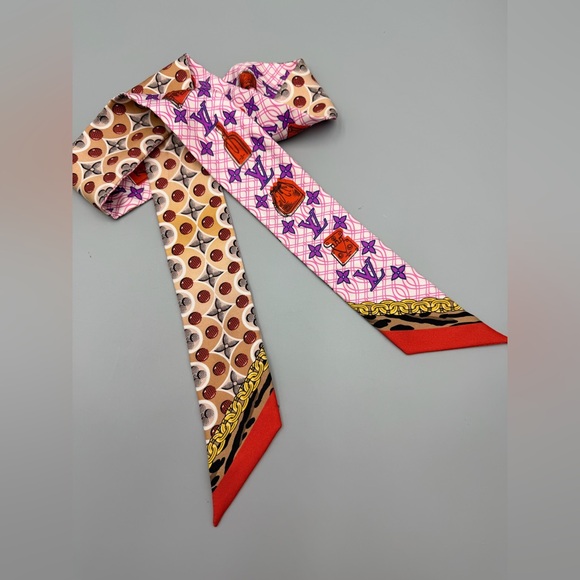 Louis Vuitton Bando BB Bubblegram Silk Multicolor Scarf - Picture 5 of 6